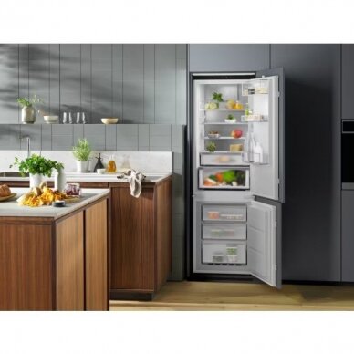 Electrolux ENC8MC19S 10